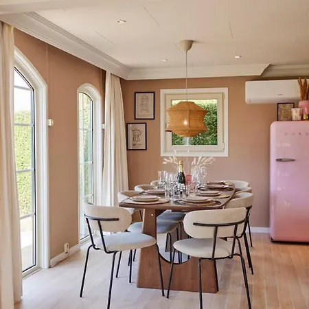 Luxury 8-person Waterfront Veluwe With Private Hot Tub Sauna And Air Conditioning *