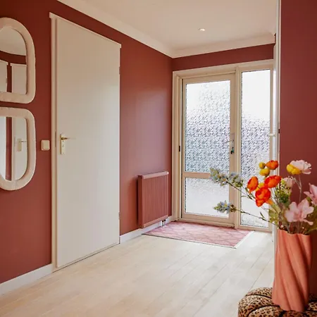 Luxury 8-person Waterfront Veluwe With Private Hot Tub Sauna And Air Conditioning Apartman